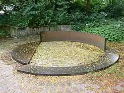 Innen-Außen-Neben (1982), Skulpturenmuseum Glaskasten Marl.