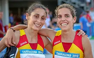 Hier zu sehen die beiden Spanierinnen Solange&nbsp;Pereira (links) und Marta&nbsp;Perez – Pereira qualifizierte sich für das Halbfinale, während Perez im ersten Vorlauf als Elfte in 4:05,82&nbsp;ausschied