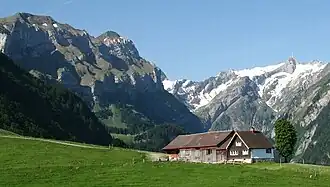 Marwees links, rechts der Säntis.