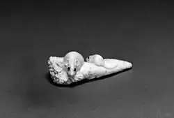 Schnitzerei aus Elfenbein[40]