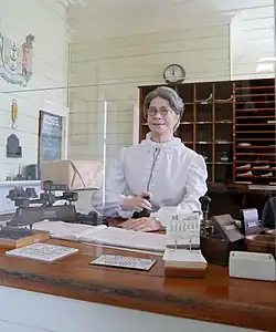 Postschalter im ehemaligen Postamt