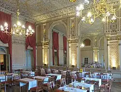 Maurischer Saal, Wandspiegel