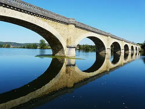 Eisenbahnbrücke über die Dordogne bei Mauzac