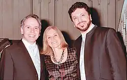 Foto von drei Personen