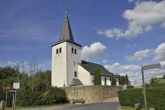 Blick von Südwest auf den Kirchturm
