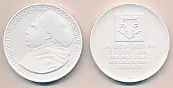 DDR-Porzellanmedaille aus Meissner Porzellan zum Lutherjahr 1983