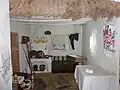 Innenraum eines ukrainischen Bauernhauses des 19. Jahrhunderts
