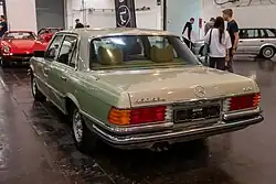 450 SEL 6.9, Heckansicht