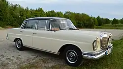 220 Sb in Zweifarb-Lackierung