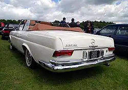 220 SE Cabriolet, offen