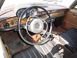 Interieur eines 280 SEL