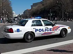 US-amerikanisches Polizei-Einsatzfahrzeug (in Washington, D.C.)