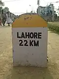 Kilometerstein bei Wagah (Pakistan)