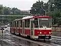 KT8D5 in Miskolc (ein Wagen aus der Vorserie, erkennbar am veränderten Dachaufbau)