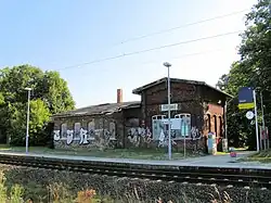 Inzwischen abgerissenes Bahnhofsgebäude in Mistorf