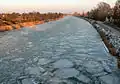 Zugefrorener Mittel­landkanal in der List