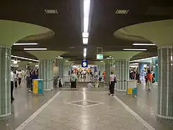 Einkaufspassage, Zugang zum S-Bahnhof