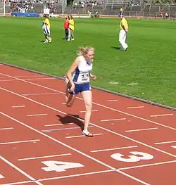 Moa Hjelmer wurde die Halbfinalteilnahme durch eine vor ihr liegende gedopte Läuferin vorenthalten