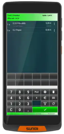 Eine Gastronomiekasse mit geöffnetem Tisch und vier bereits bestellten Getränken