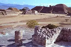 Altstadt von Oaxaca und Ruinen von Monte Alban