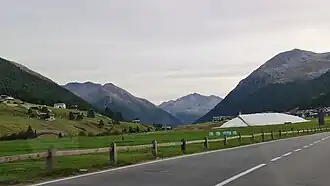 Monte del Buon Curato, Piz Ursera und Monte Vago (v. l. n. r.), aufgenommen von Livigno.