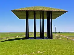 Tempelbau (1993) nahe Marrum