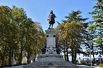 Gesamtansicht des Denkmals