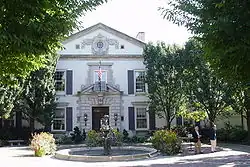 Grosse Pointe War Memorial