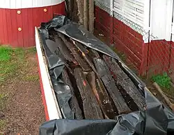 Konservierung ausgegrabener Hölzer in Zuckerlösung durch die Römer AG Leine in Wilkenburg