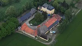 Burg Müttinghoven, Luftaufnahme (2014)