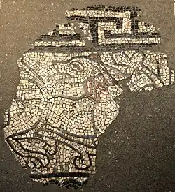 Löwe aus Stauferzeit als Mosaikfragment im Südseitenschiff