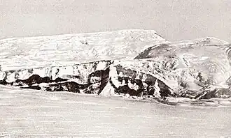Mount Fridtjof Nansen, fotografiert von Roald Amundsen im November 1911