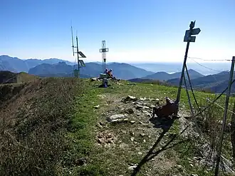 Auf dem Gipfel des Monte San Primo