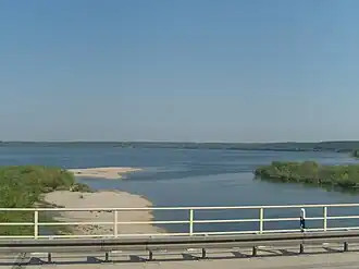 Blick vom Einfluss auf den See