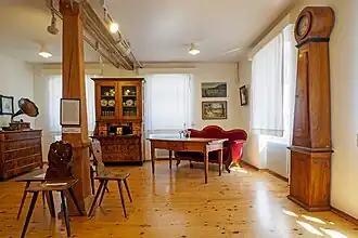 Biedermeier-Wohnzimmer