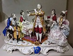 Gruppe von Musikern in Kleidung des 18. Jahrhunderts, spätes 19. bis frühes 20. Jahrhundert