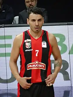 Mutlu Akpınar (2017)