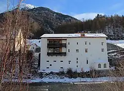 Ansicht vom Dorf über den Inn