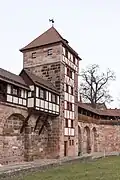 Mauerturm Schwarzes H