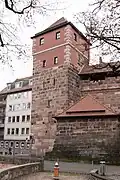 Mauerturm Schwarzes L