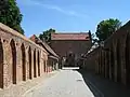 Blick vom Haupttor zum Vortor mit Zingel