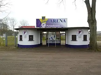 Haupteingang zum Stadion des VfR Neumünster