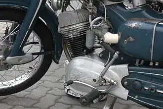 Auch bei der NSU Superfox links