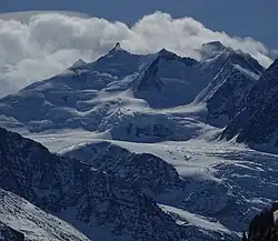 Das Zentrum der Mischabelgruppe mit Nadelhorn und Riedgletscher (Aufnahmestandort Moosalp)