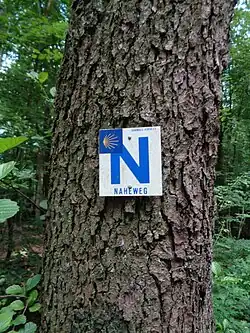 Markierung des Naheweges nahe Saarbrücken