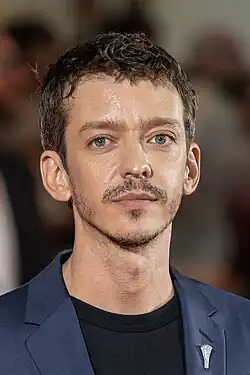 Die Französin Isabelle Huppert spielt Lucie und der Argentinier Nahuel Pérez Biscayart ihren Nachbarn Yann