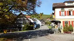 Zentrum mit Restaurant «Linde»