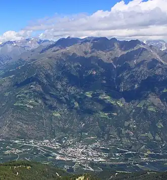 Massiv der Kirchbachspitze mit den anderen Gipfelpunkten Zielspitze und Lahnbachspitze
