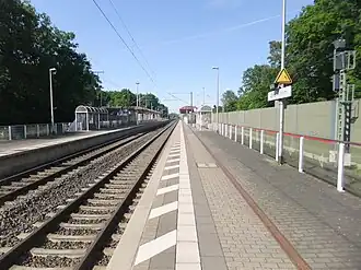 Die Bahnsteige des Bahnhofs Zeppelinheim