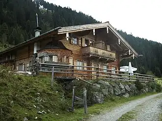 Neue Sonntagsalm, von Wirtschaftshofseite